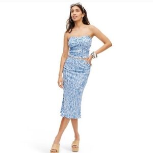 DVF For Target NWT Blue Coral Twig Top and Skirt. Top M, Skirt S.